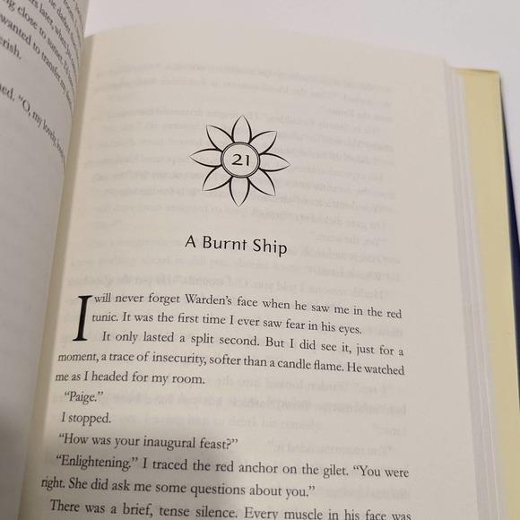 The Bone Season (2013, Hardcover) – Samantha Shannon [Dystopian, Fantasy] - Picture 6 of 9